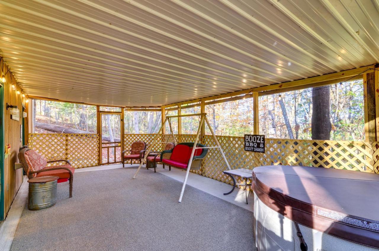 Burnside Resort Cabin With Hot Tub And Outdoor Spots! Kültér fotó